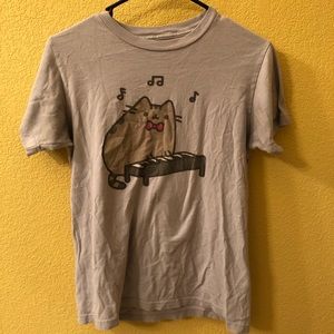 Pusheen shirt